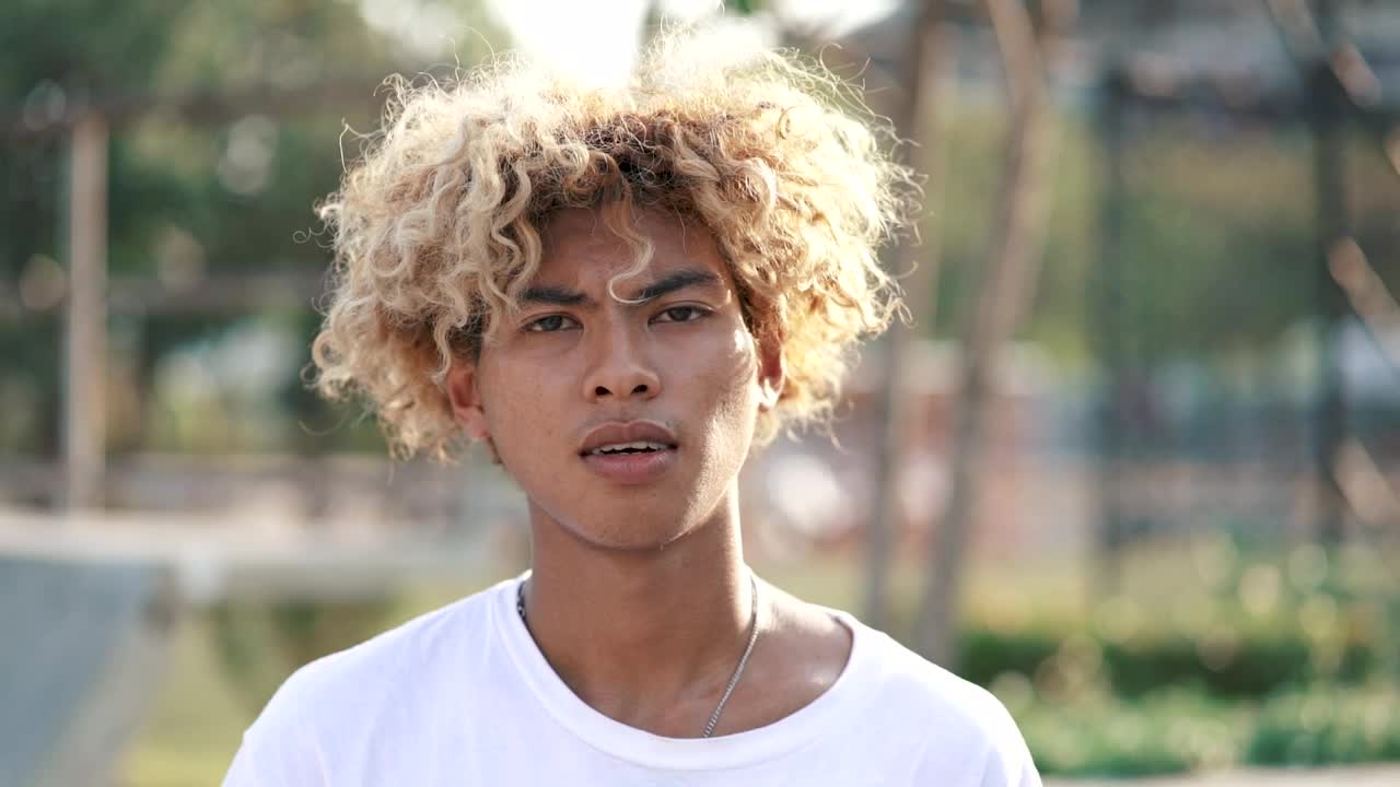 Free Stock Video Young Skateboarder Smiling Live Wallpaper