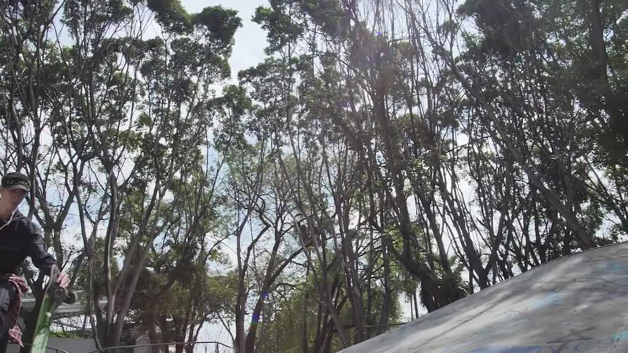 Free Stock Video Young Skateboarder Getting On The Skateboard With A Pirouette Live Wallpaper