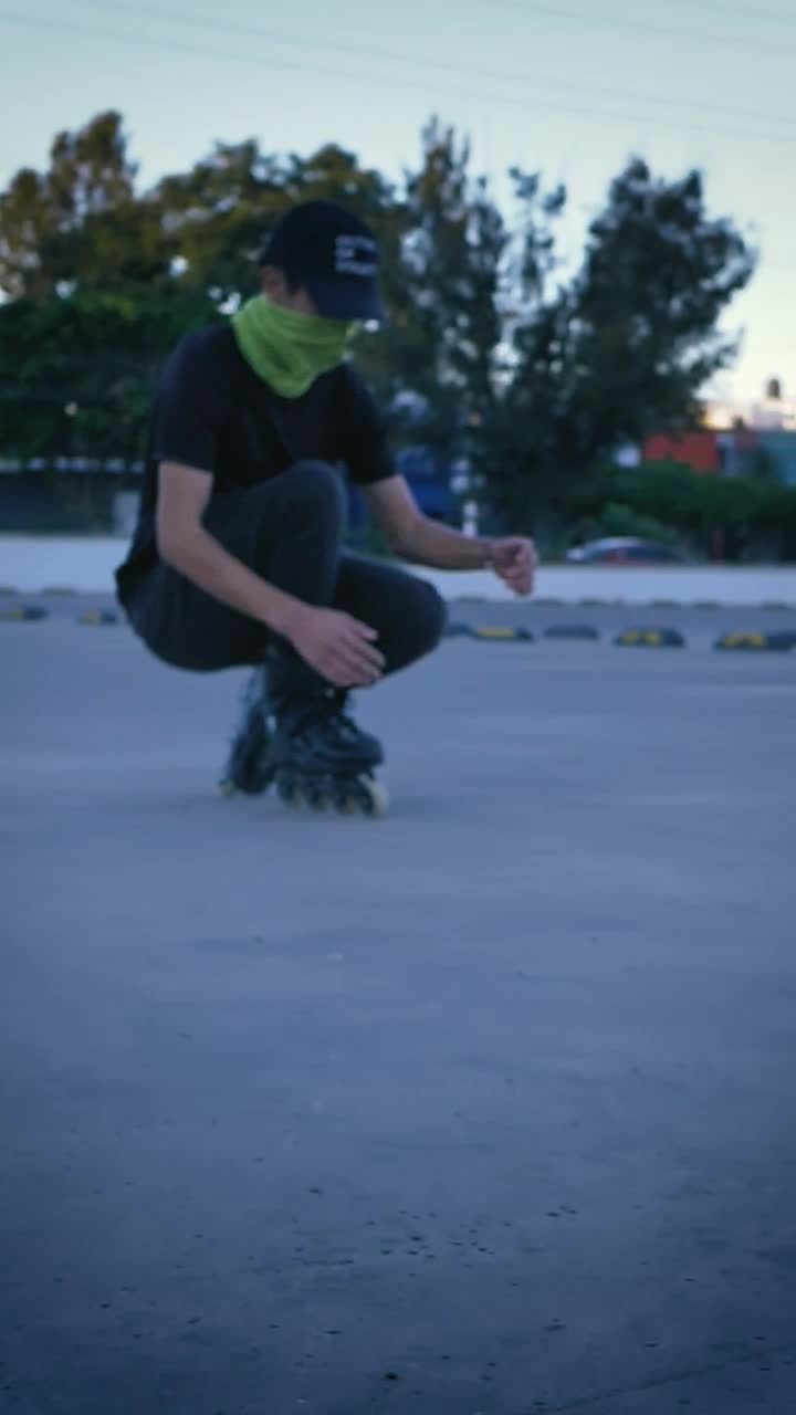 Free Stock Video Young Man Skating In A Parking Lot Live Wallpaper