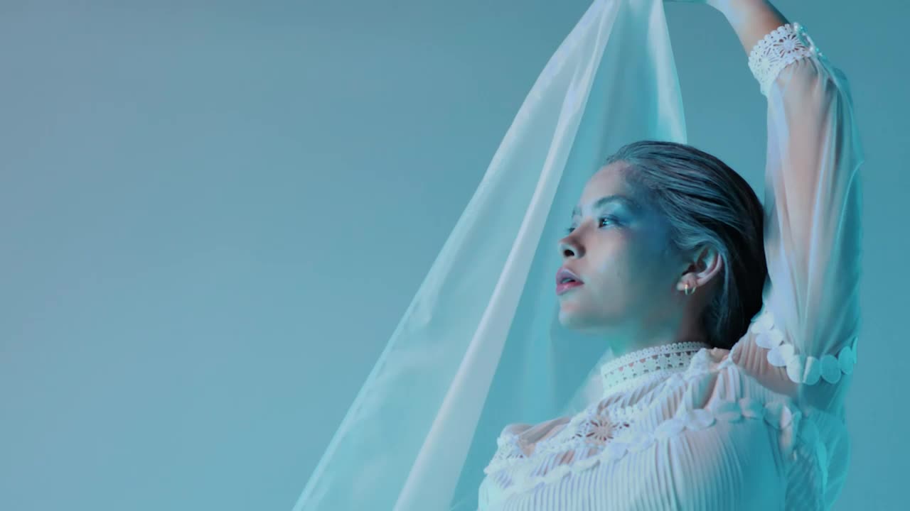 Free Stock Video Young Fashion Woman In White In A Cold Environment Live Wallpaper