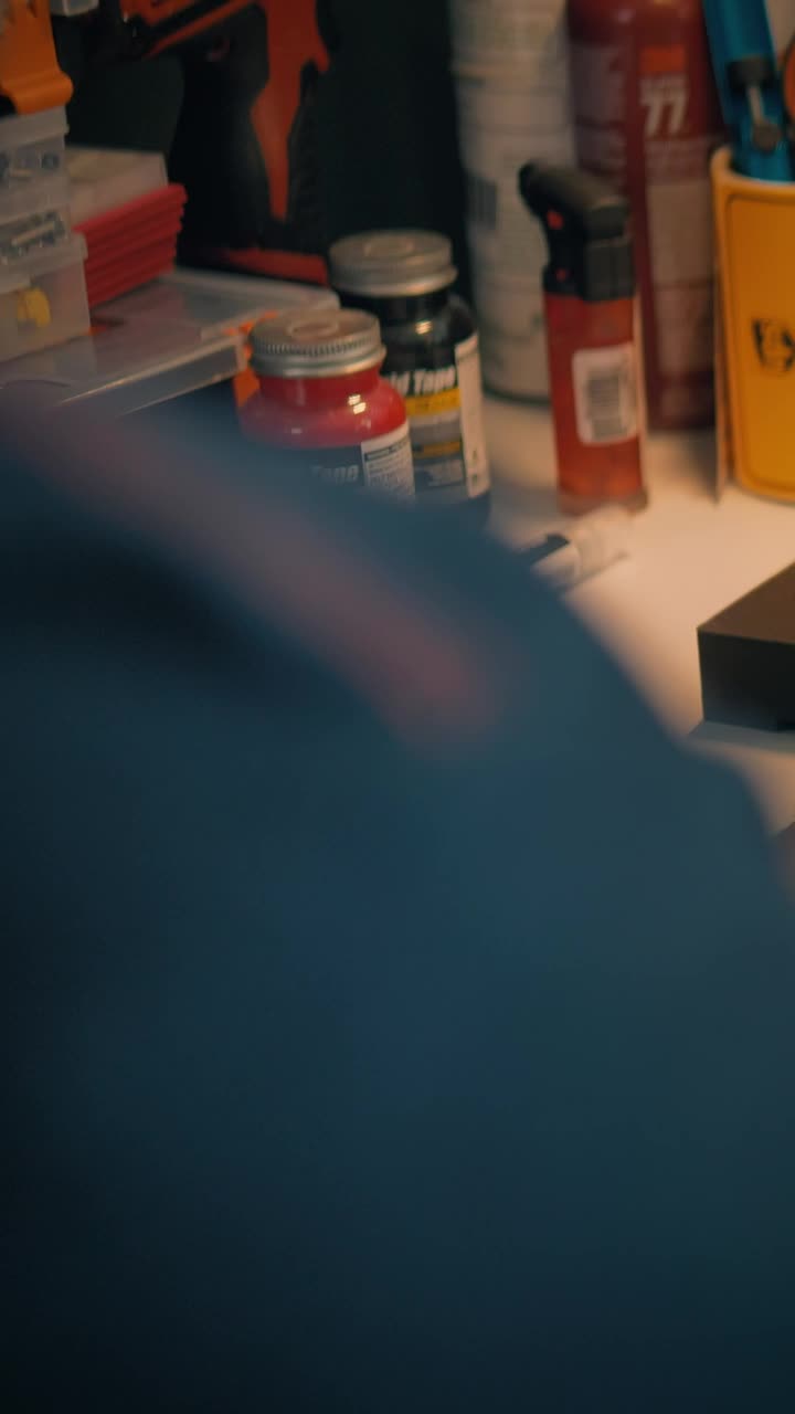 Free Stock Video Writing Codes On A Tablet In A Workshop Live Wallpaper