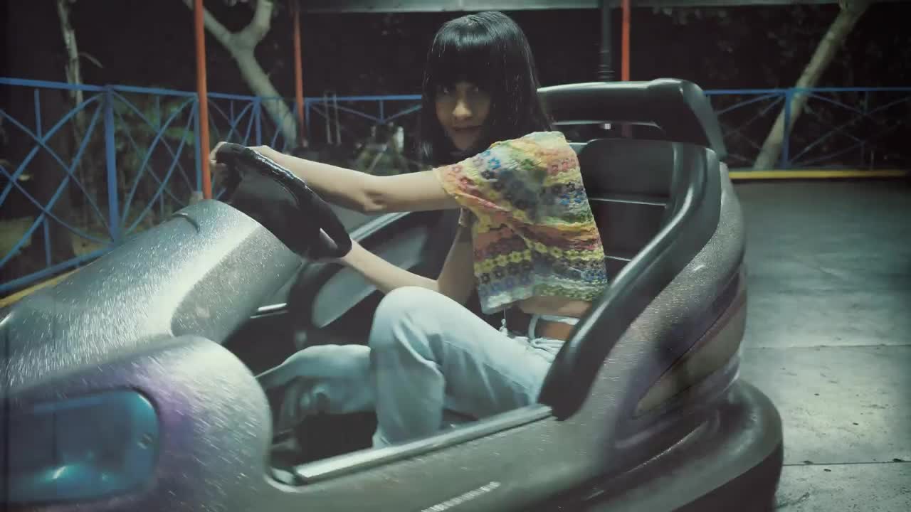 Free Stock Video Women Playing With Bumper Cars Live Wallpaper