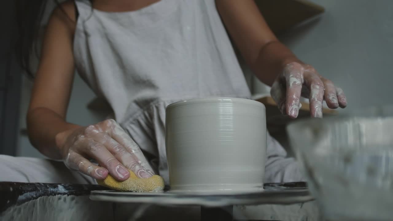 Free Stock Video Woman Working With Spinning Clay Live Wallpaper