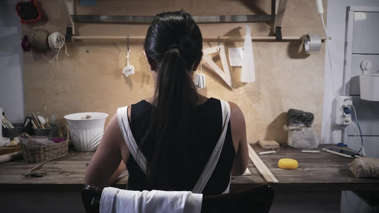 Free Stock Video Woman Working In Pottery Workshop Live Wallpaper
