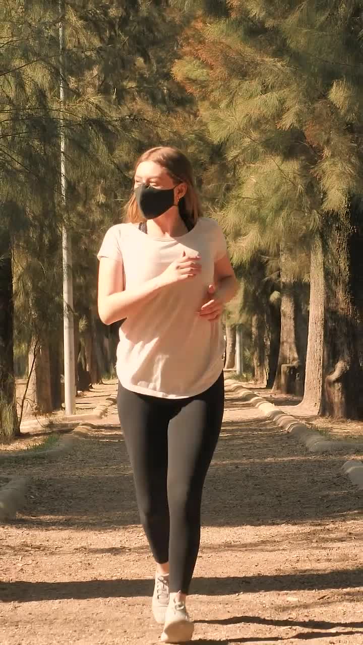 Free Stock Video Woman Wearing A Mask While Running Live Wallpaper
