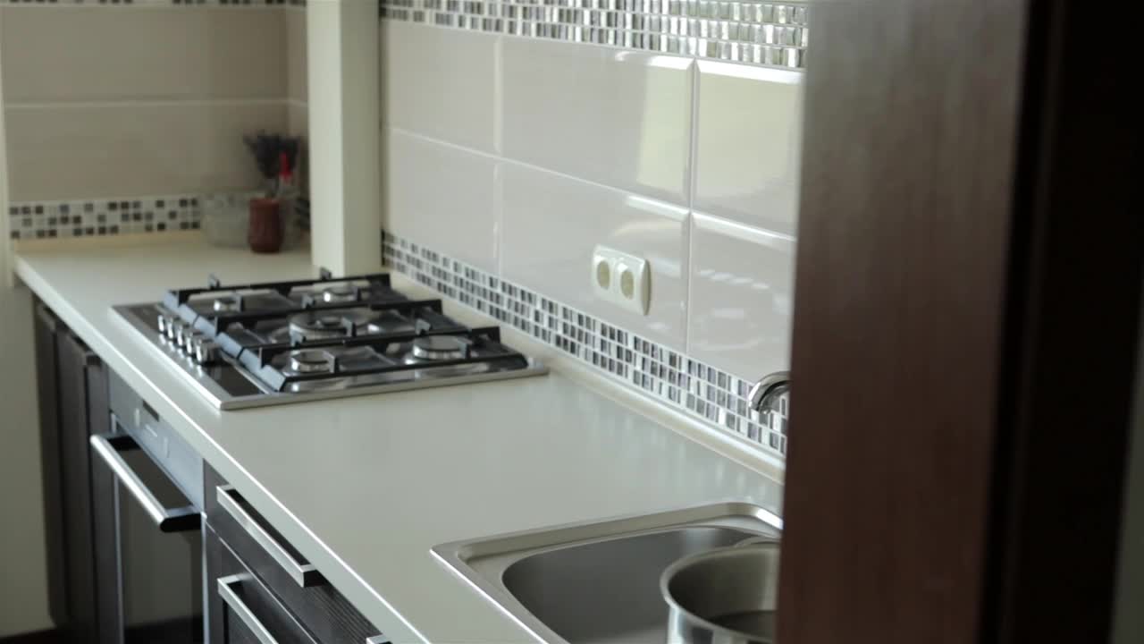 Free Stock Video Woman Preparing A Soup In Her Kitchen Live Wallpaper
