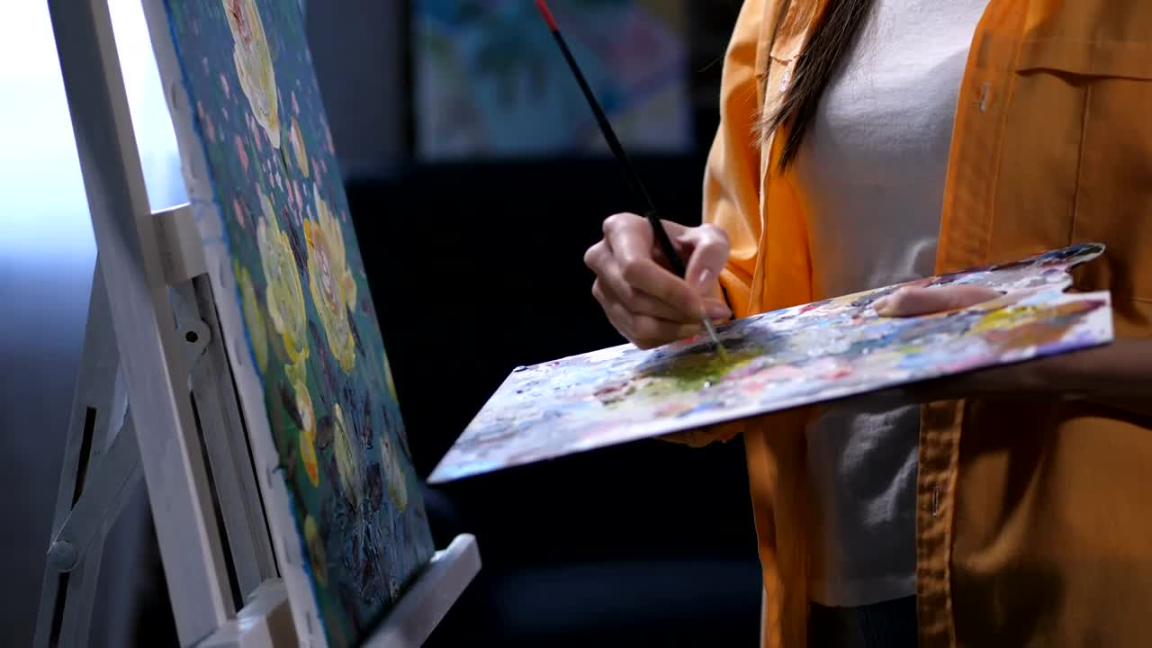 Free Stock Video Woman Painting A Picture With Brush Close Up Live Wallpaper