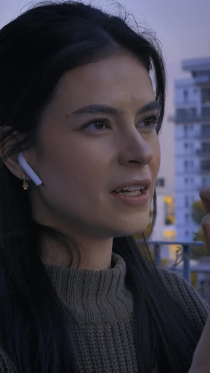 Free Stock Video Woman On A Video Call In Outdoors Live Wallpaper