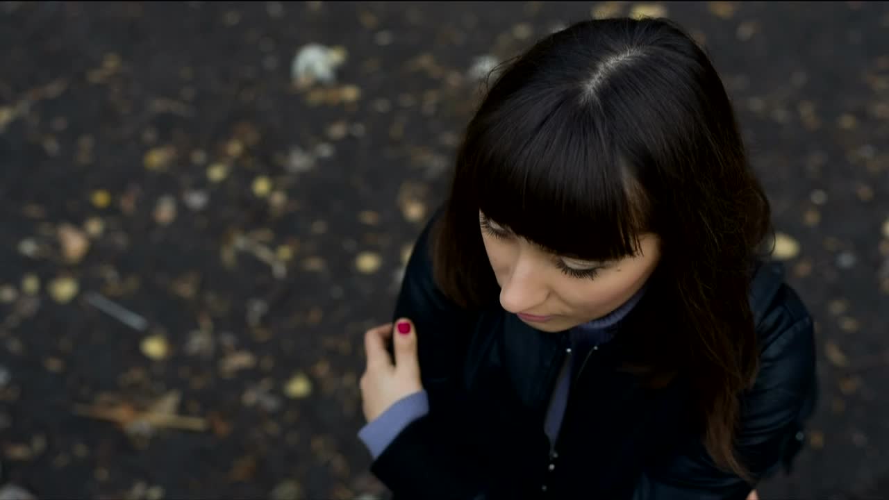 Free Stock Video Woman Looking To Heaven With Faith Live Wallpaper