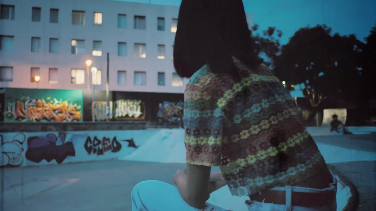 Free Stock Video Woman Looking At Extreme Cyclist In The Park Live Wallpaper