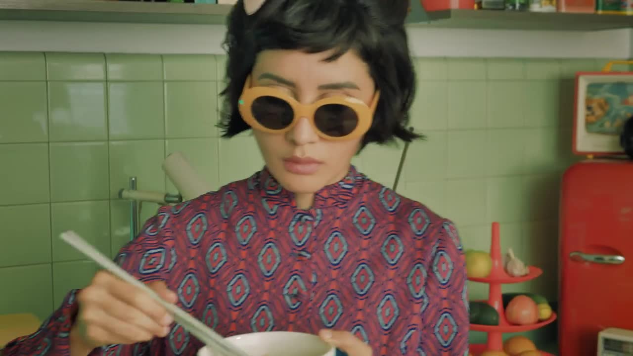 Free Stock Video Woman Eating Noodles Live Wallpaper