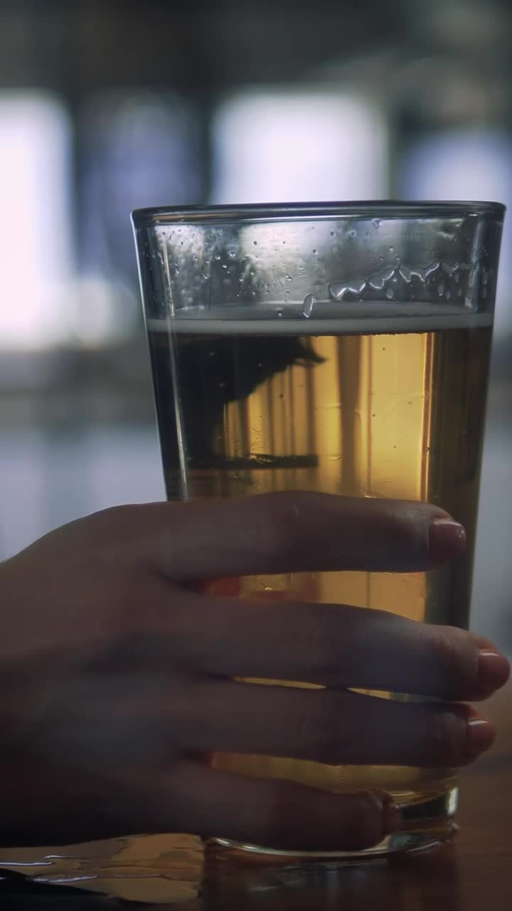 Free Stock Video Woman And Her Glass Of Beer Live Wallpaper