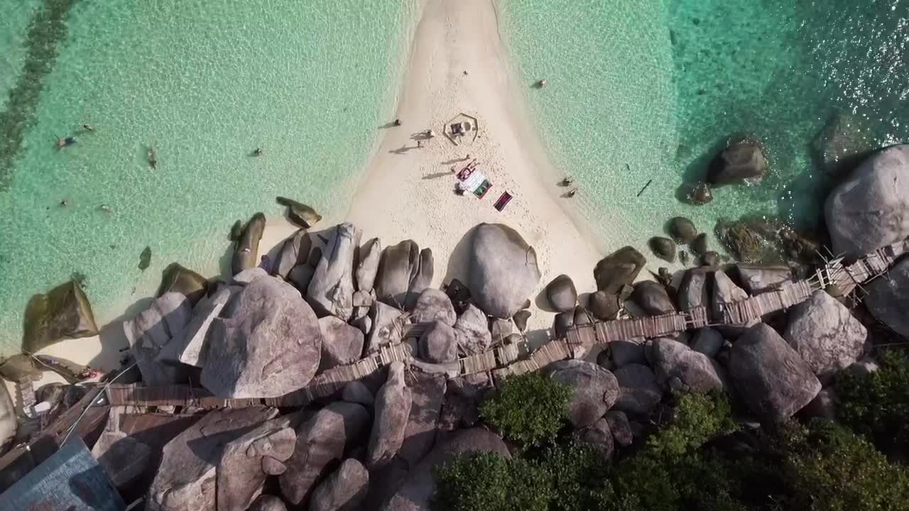 Free Stock Video White Sand Path On The Beach Live Wallpaper