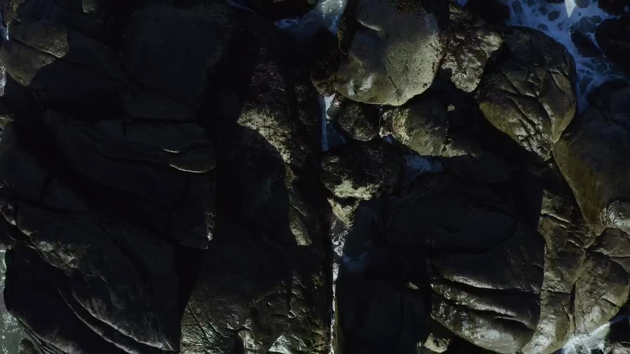   Stock Footage Waves Crash On The Rocks Live Wallpaper