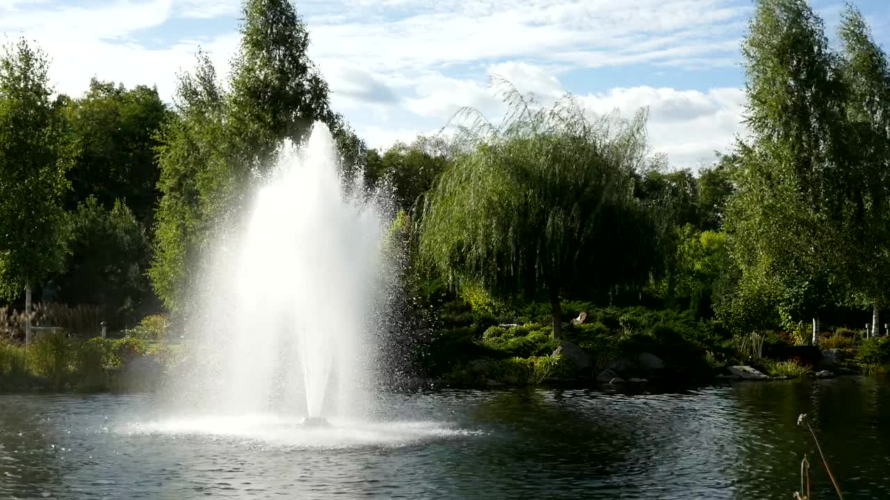   Stock Footage Water Fountain Blowing In The Wind Live Wallpaper