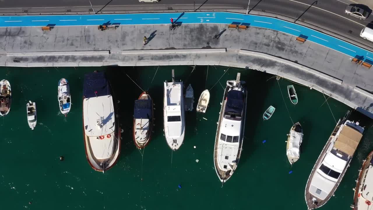   Stock Footage Walking By The Sea Live Wallpaper