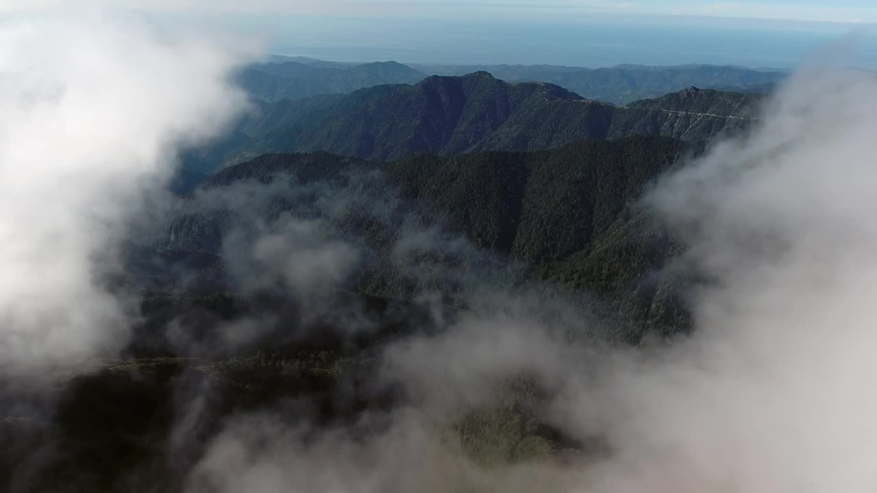   Stock Footage View Of A Green Mountain Range Live Wallpaper