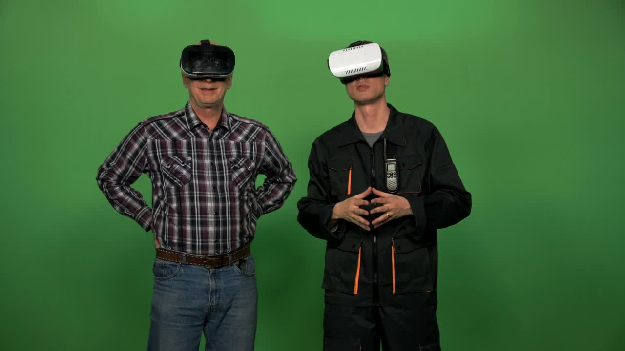   Stock Footage Using Virtual Reality Headsets On A Green Screen Live Wallpaper