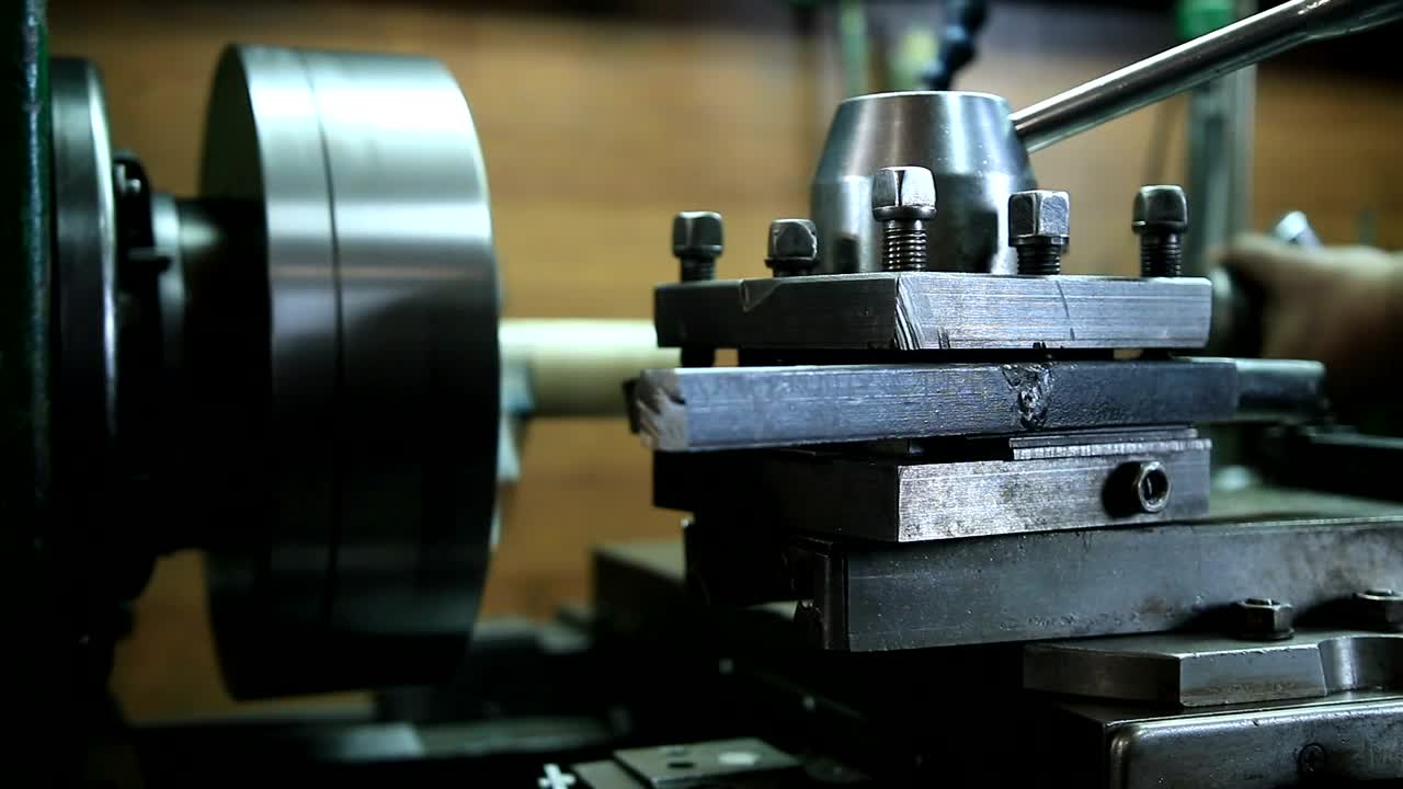  Stock Footage Using A Powered Lathe Live Wallpaper