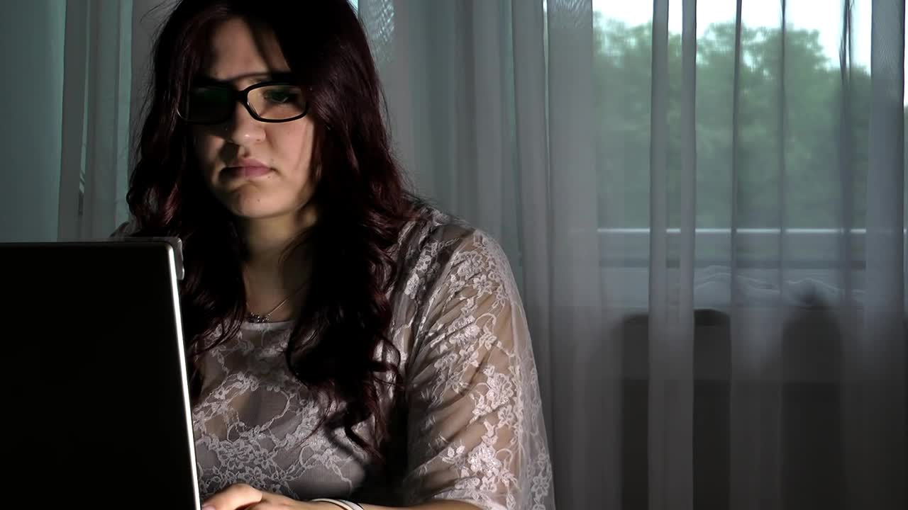 Stock Footage Woman Working From Home On The Internet Live Wallpaper Free