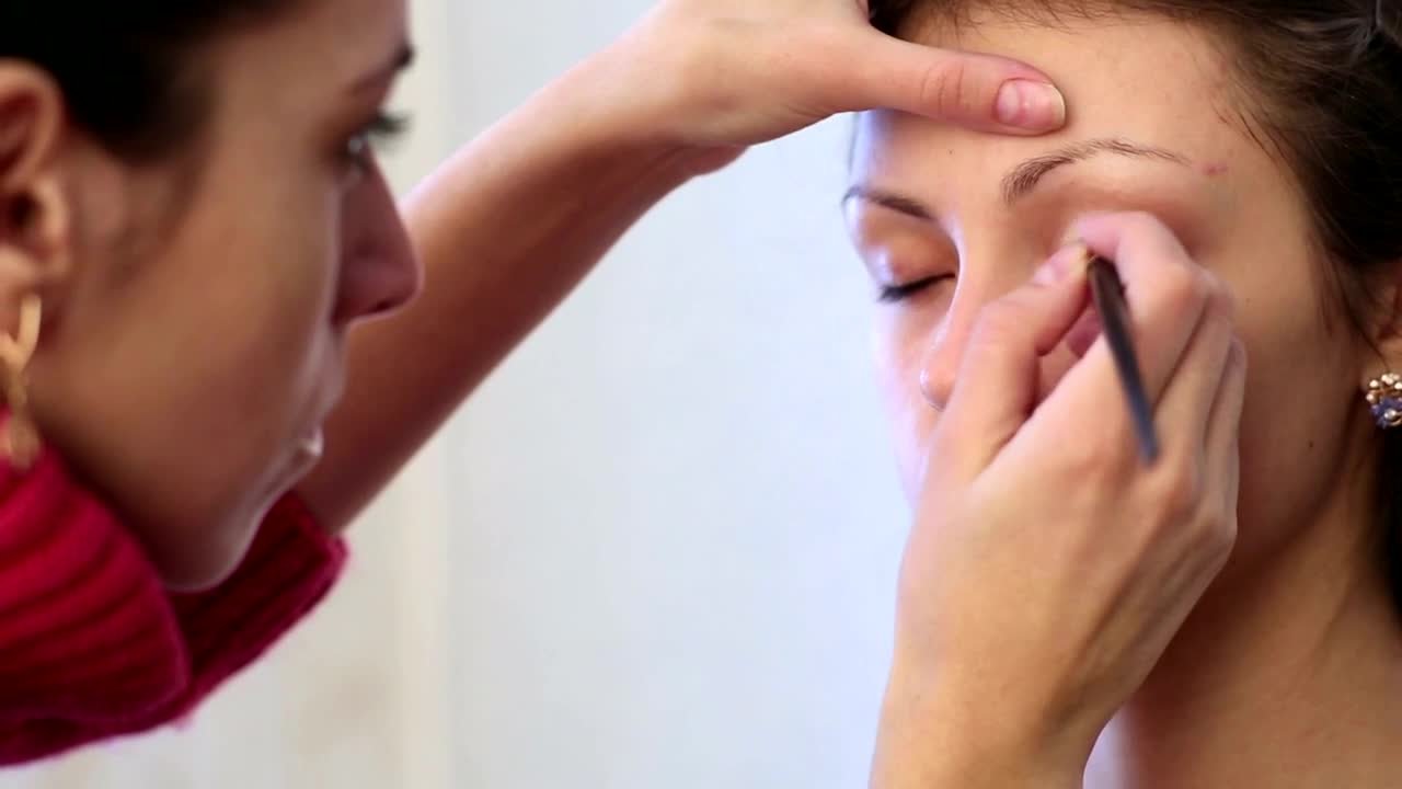 Stock Footage Woman On Makeup Session Live Wallpaper Free