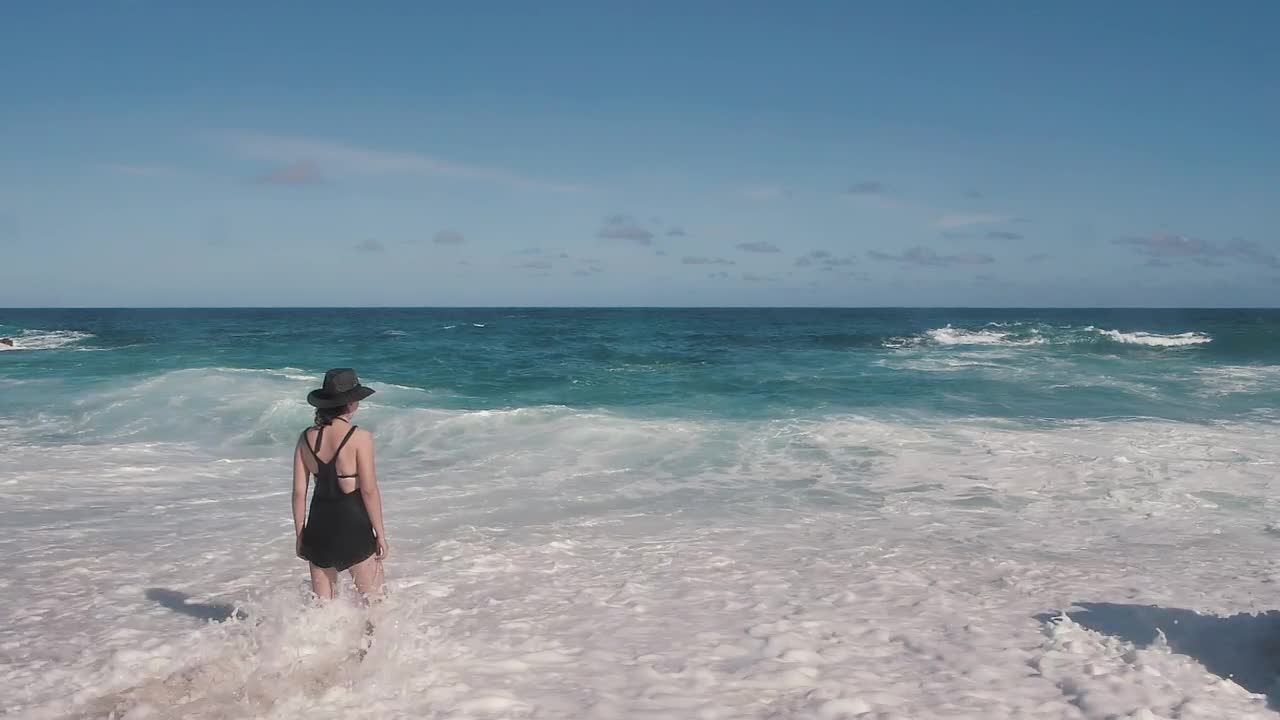 Stock Footage Woman With Feet In Ocean Live Wallpaper Free