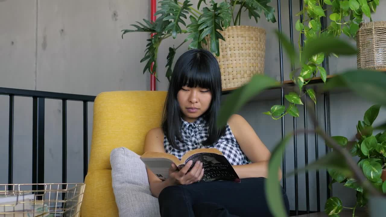 Stock Footage Woman Reading A Book Live Wallpaper Free