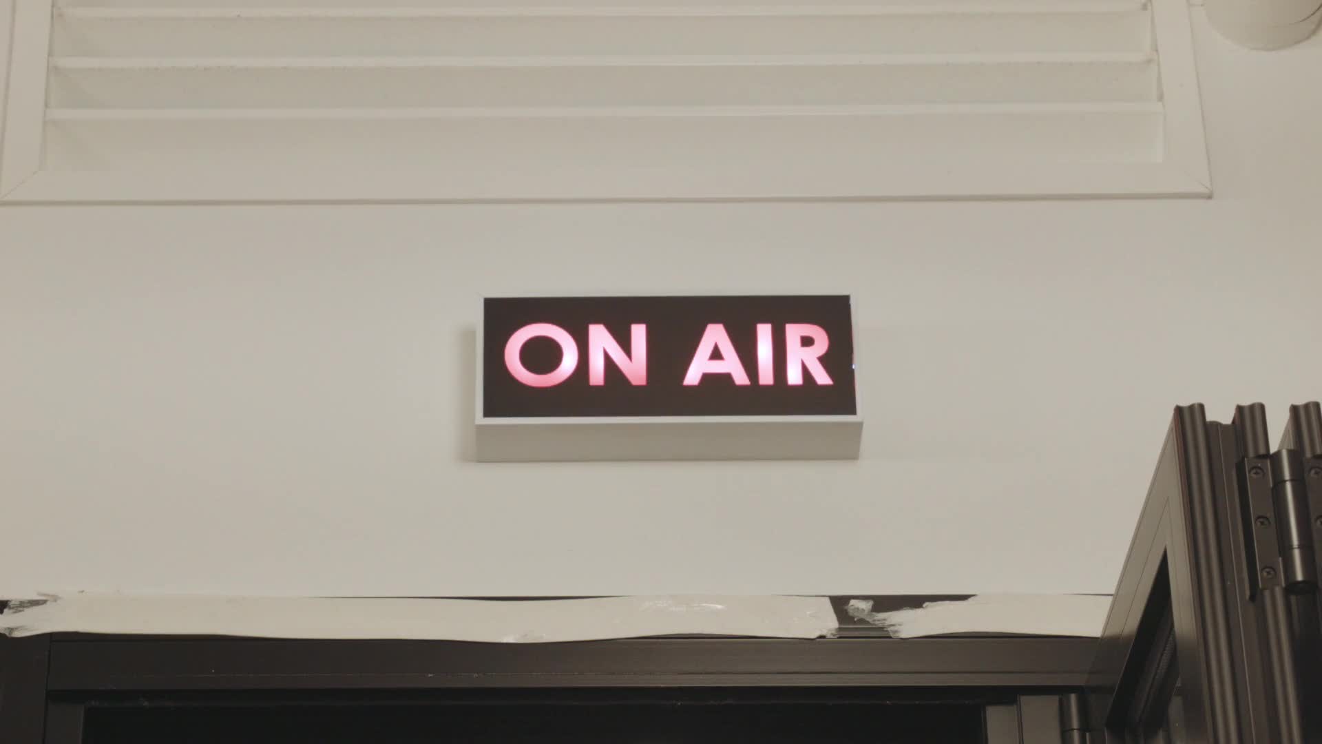 Ree Video On Air Blinking Video Live Wallpaper