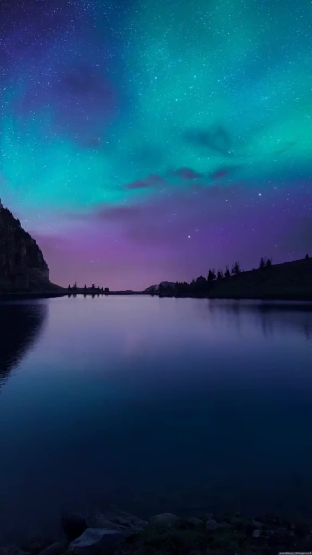 iPhone and Android Aurora Live Phone Wallpaper