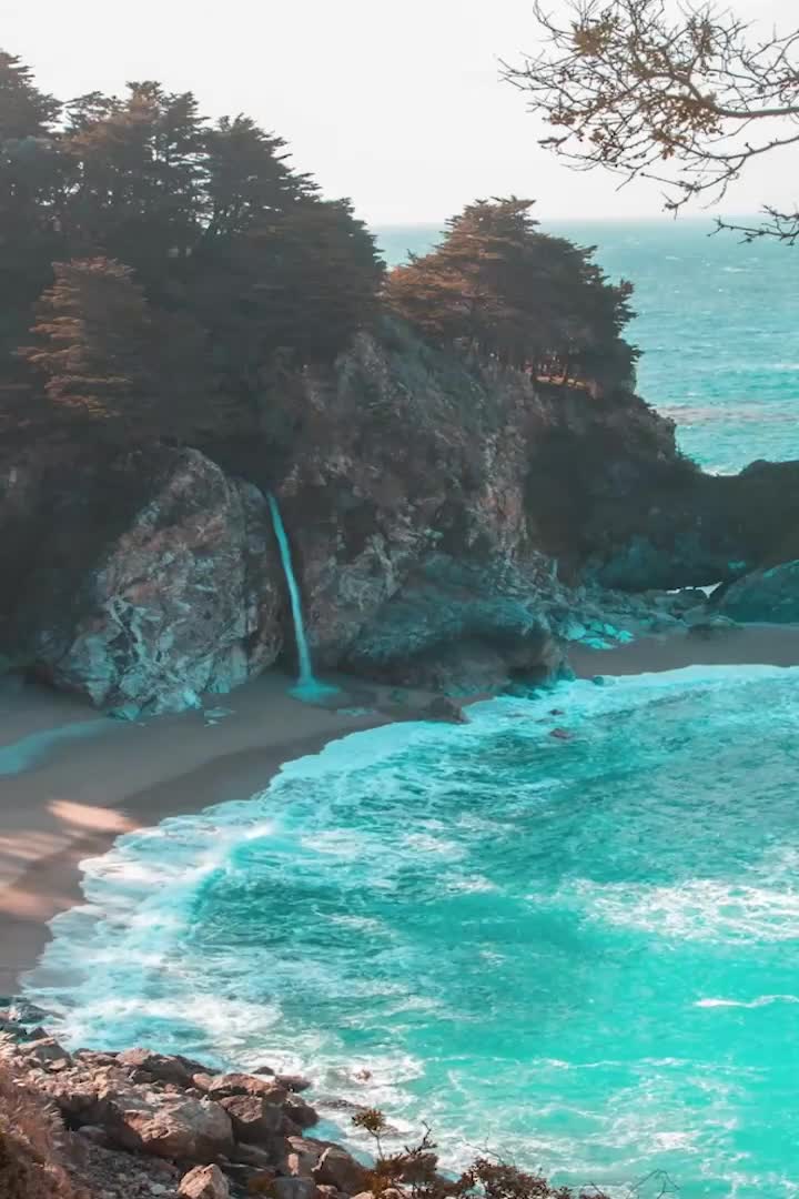 Beach Paradise iphone lock screen wallpaper