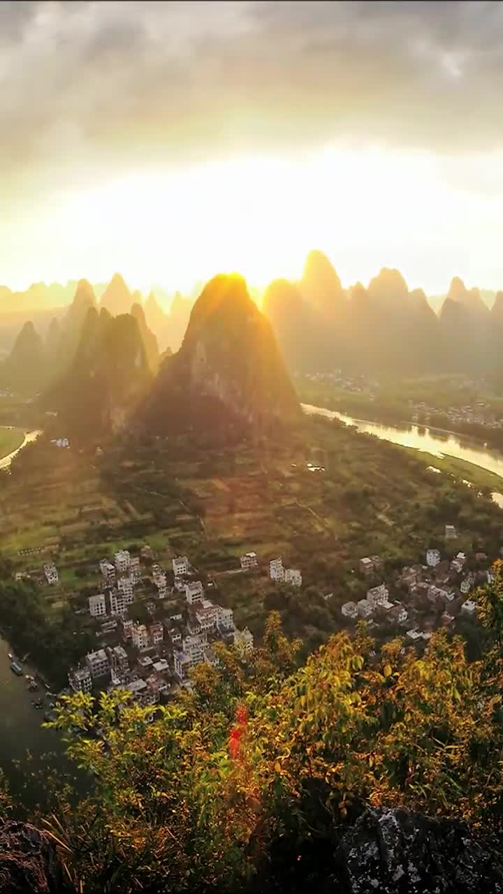 iPhone  Android Town Amongst Mountains Nature Phone Live Wallpaper