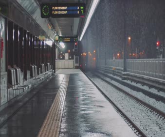 Train Station Live Wallpaper