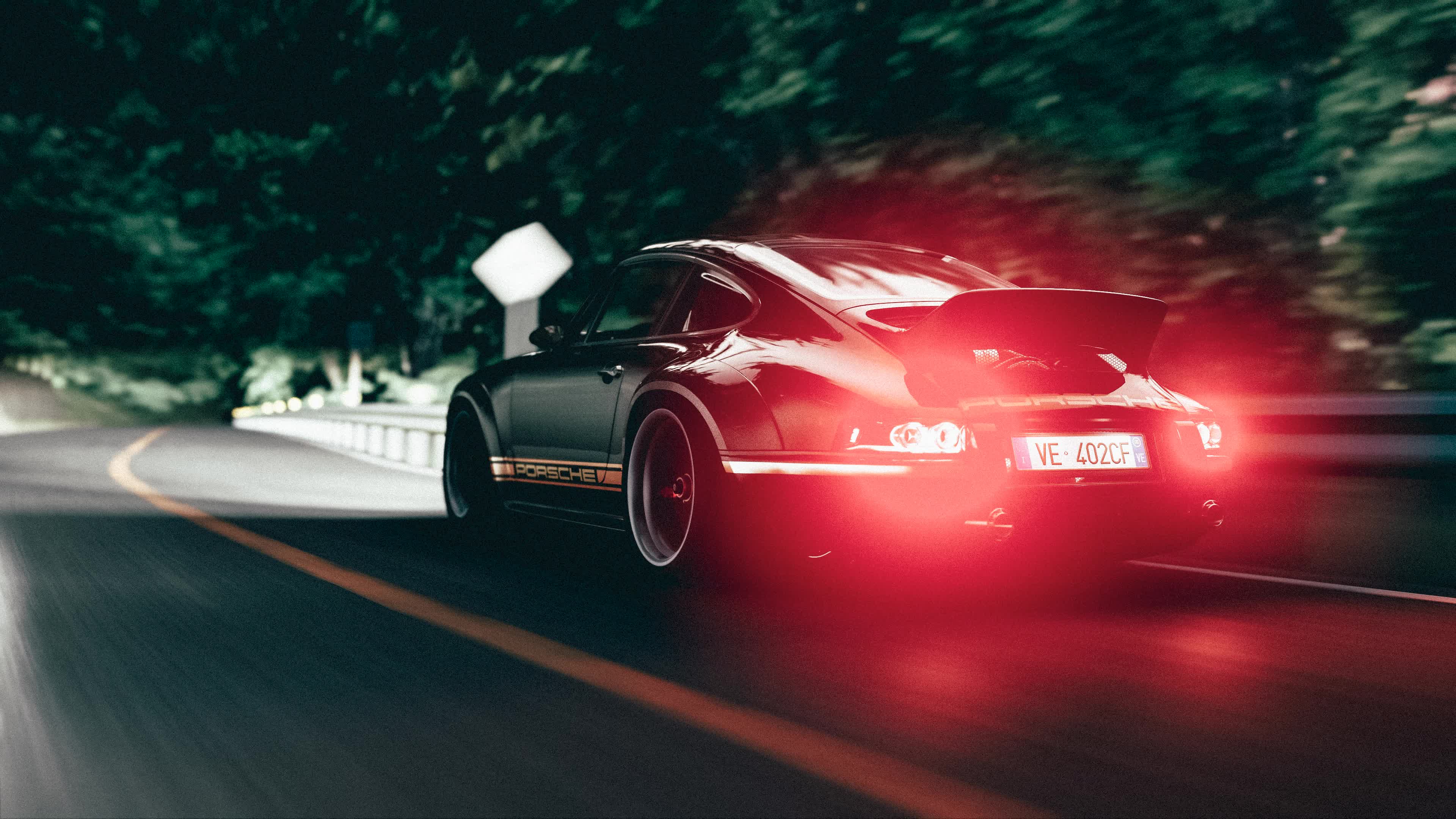 Stinger live wallpaper