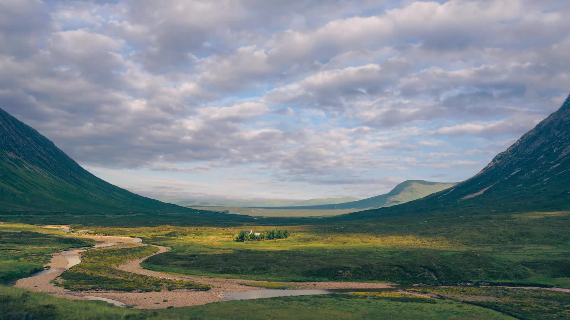 The Highlands in Scotland HD Live Wallpaper