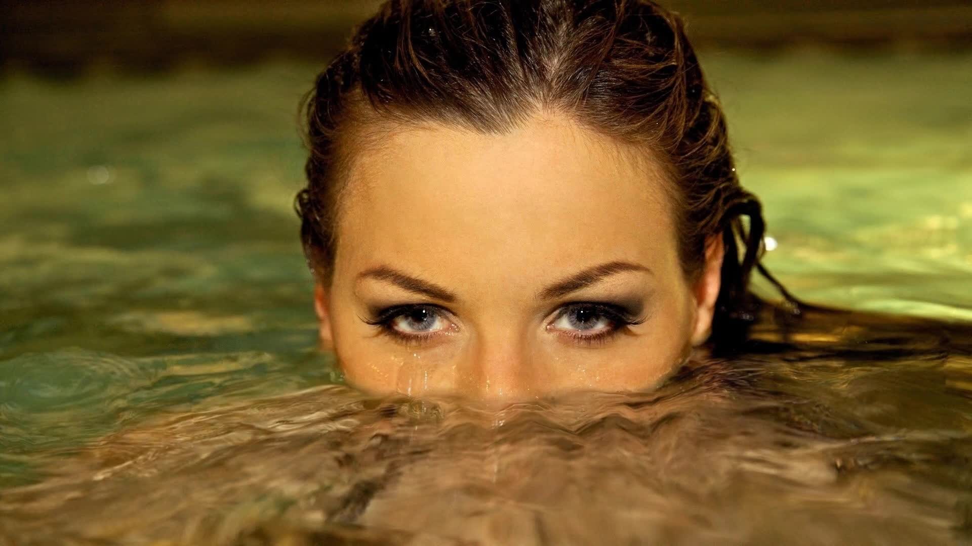 Girl  Water  Live  Desktop  Wallpaper