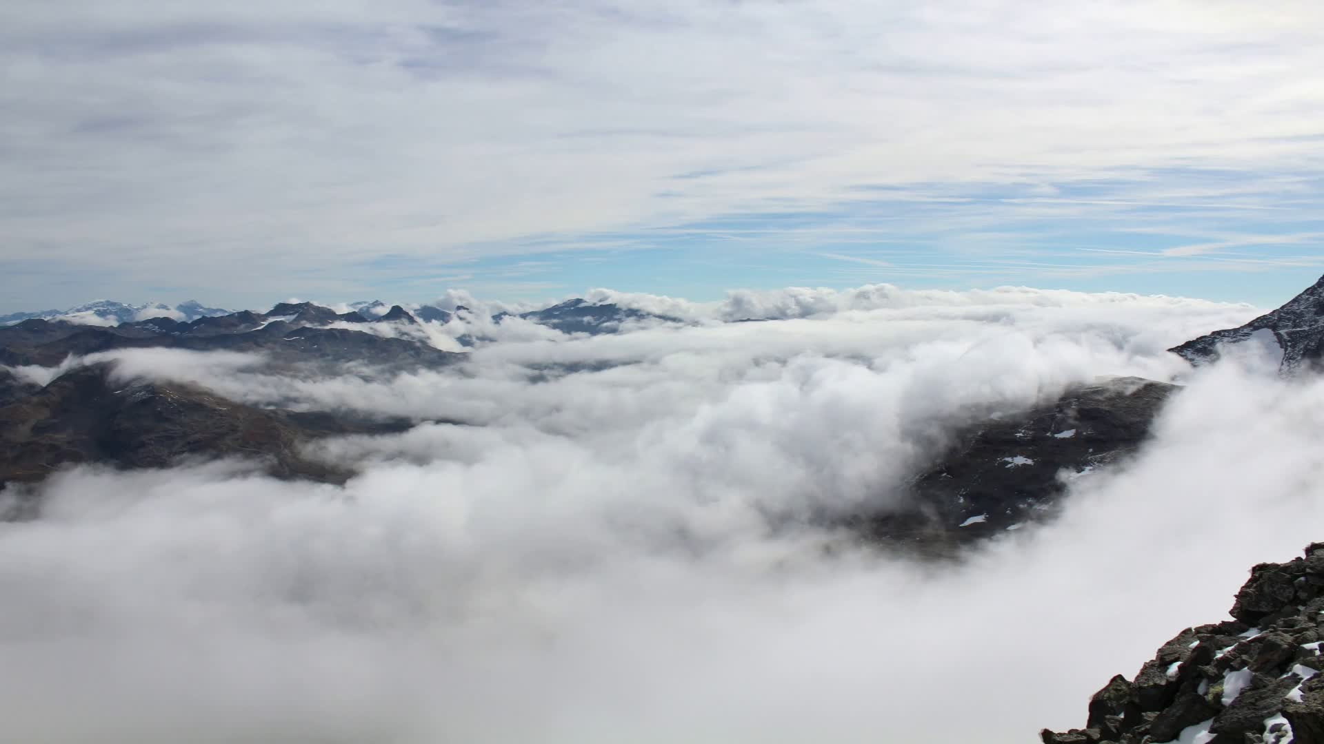 PC Animated Mountain Clouds Live Wallpaper