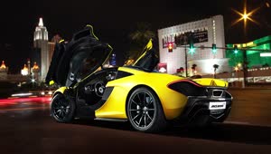 Fondo de Pantalla Animado McLaren P1 Puertas Abiertas de Coches 💛 en Movimiento