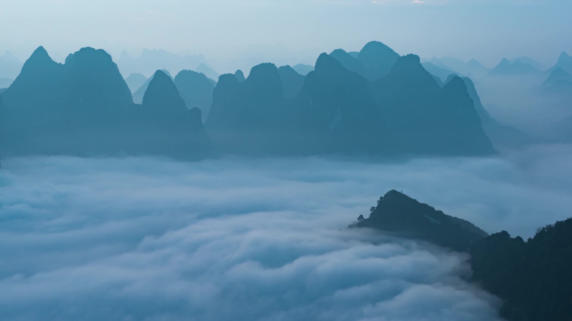 Mountains 31175 Free Stock Video