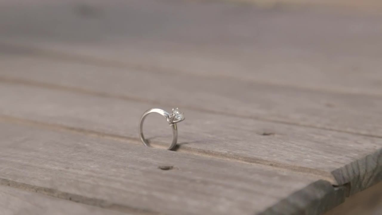 Stock Video A Diamond Engagement Ring Live Wallpaper for PC