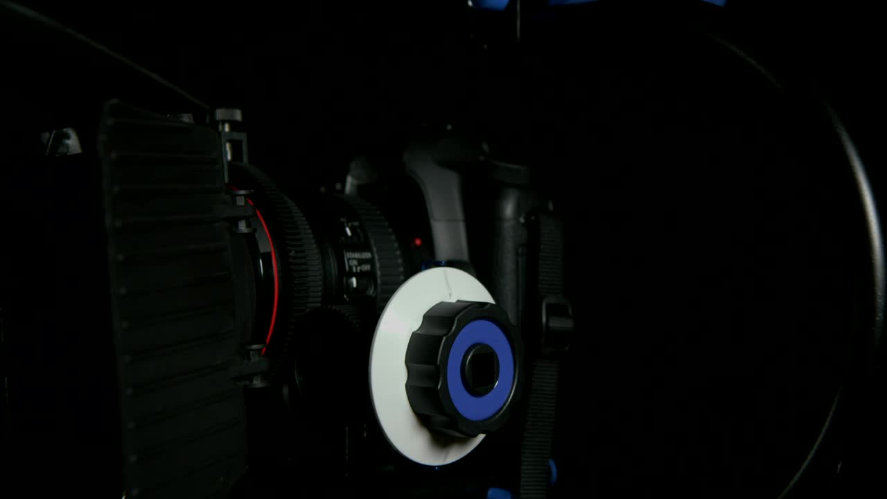 Stock Video Adjusting The Camera Lens Live Wallpaper for PC