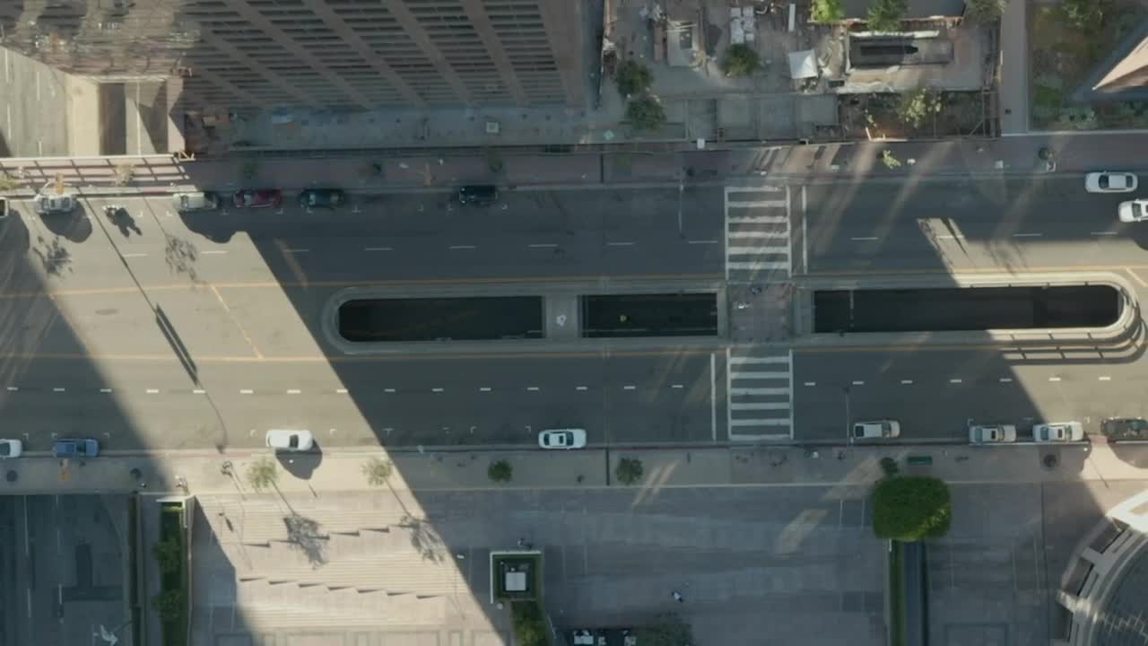 Stock Video Aerial View Of An Avenue In La With Low Traffic Live Wallpaper for PC