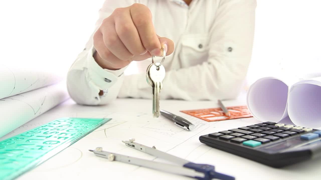 Stock Video Architect With The Keys Of A House Live Wallpaper For PC