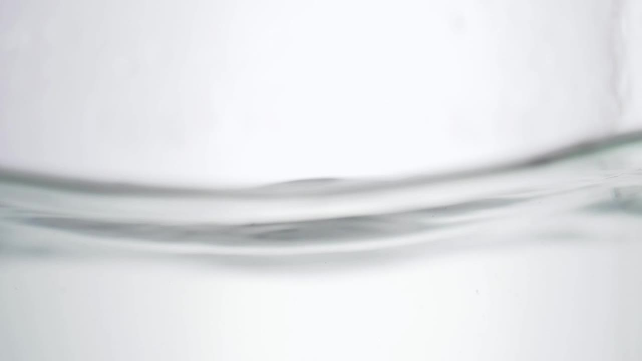 Stock Video Bubbles On The Surface Live Wallpaper For PC