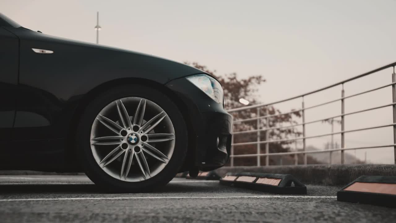 Stock Video Bmw In A Parking Lot Live Wallpaper For PC