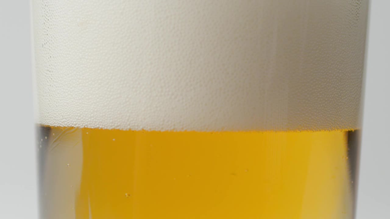 Stock Video Beer Settling In A Glass Live Wallpaper For PC