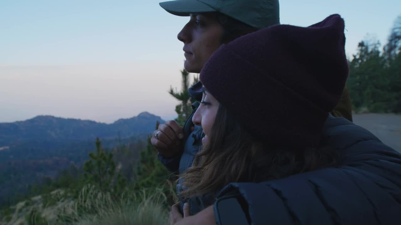 Video Stock Close Up To A Couple Of Hikers Live Wallpaper For PC