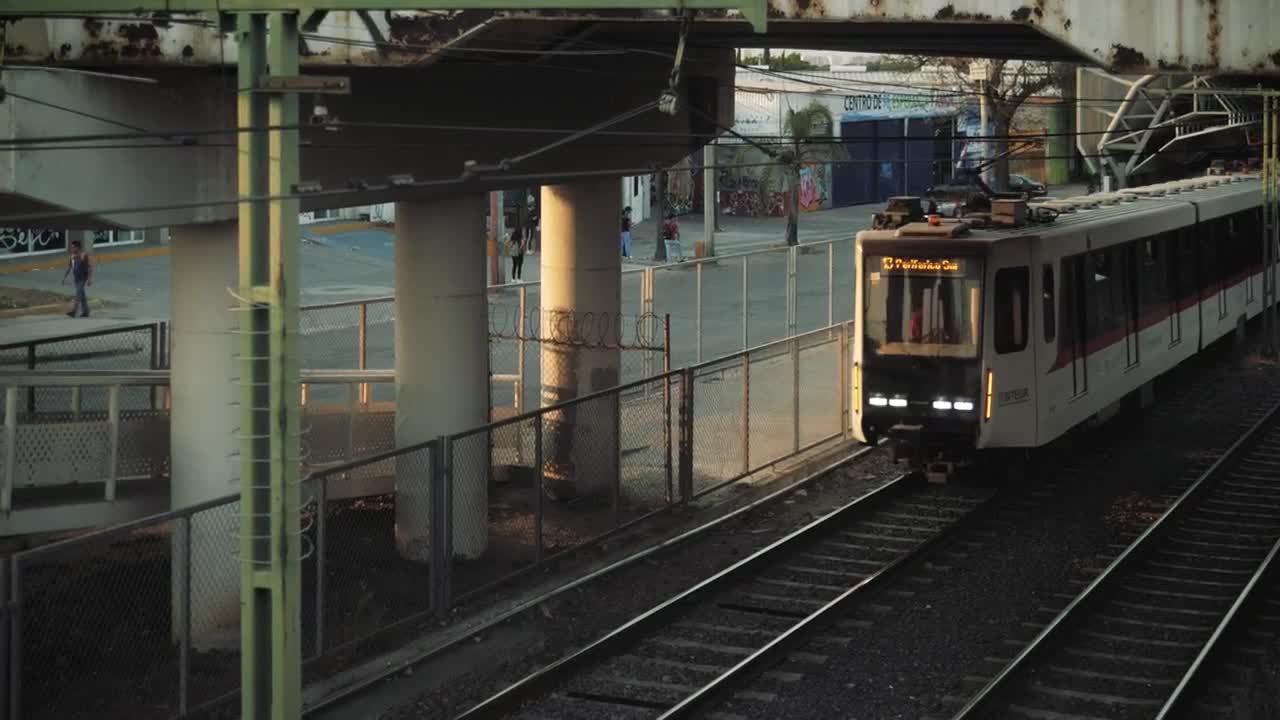Video Stock City Train Driving Under A Bridge Live Wallpaper For PC