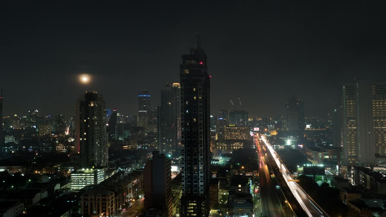 Video Stock City Traffic Through The Night Live Wallpaper For PC