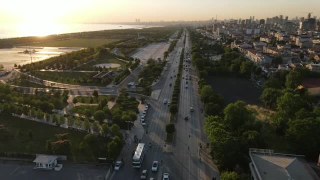 Video Stock City Traffic In An Large Avenue Near The Beach Smal Live Wallpaper For PC