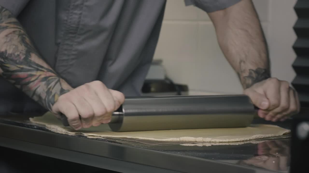 Video Stock Chef Rolling Dough Live Wallpaper For PC